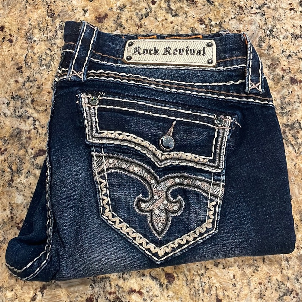 Rock Revival Ciel Easy Capri jeans.